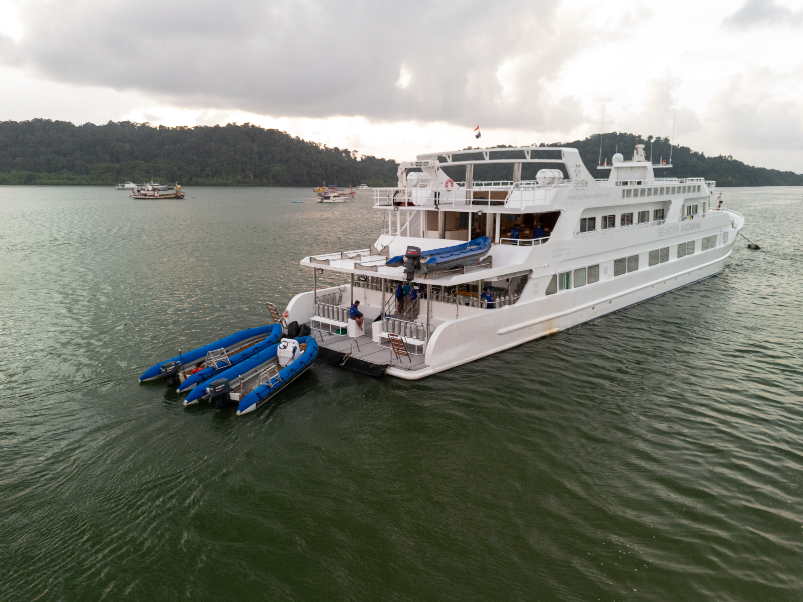 MV Koon 9 dive boat operating in Khao Lak, Thailand