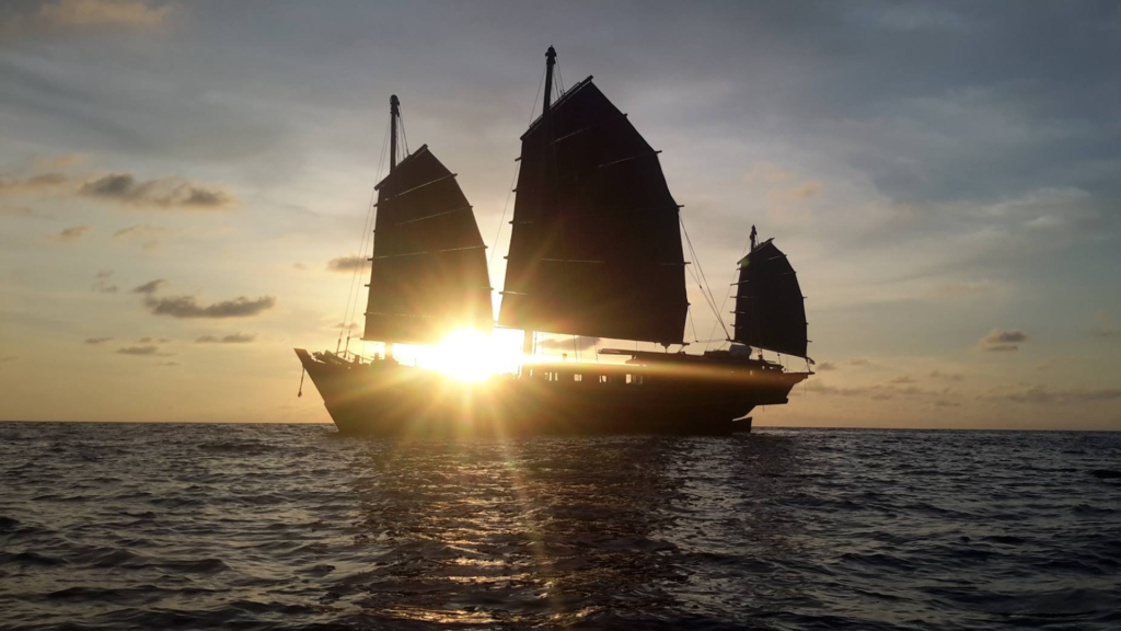 Similan Liveaboard Diving